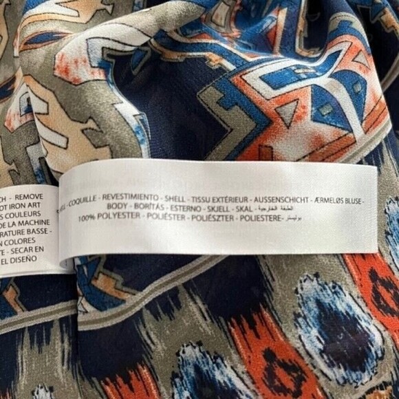 Ariat Navy Wondrous Semi Sheer Tunic Size Medium - Picture 7 of 8